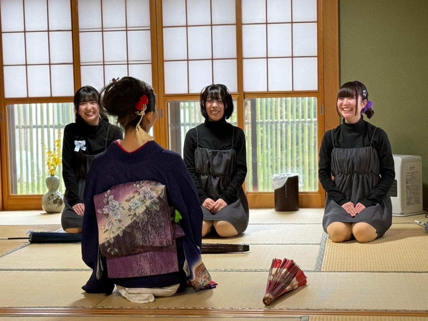 青森伝統芸能を楽しめる繭子の宿 Hachinohe Exterior foto